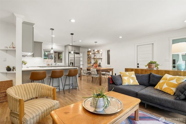 17050 NE 95th Street, Redmond, WA 98052