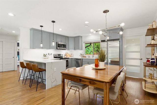 17050 NE 95th Street, Redmond, WA 98052