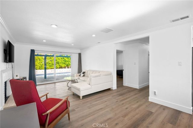 3760 E Calle San Antonio, Palm Springs, CA 92264