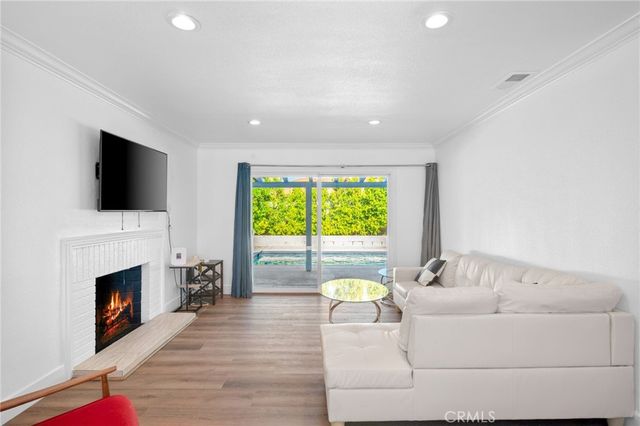 3760 E Calle San Antonio, Palm Springs, CA 92264