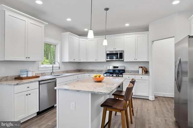 238 BELLS HILL RD, Stafford, VA 22554