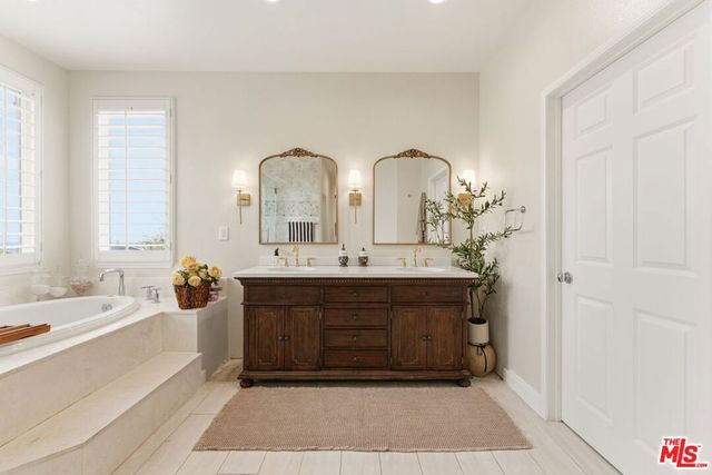 11564 Apulia Court, Porter Ranch, CA 91326