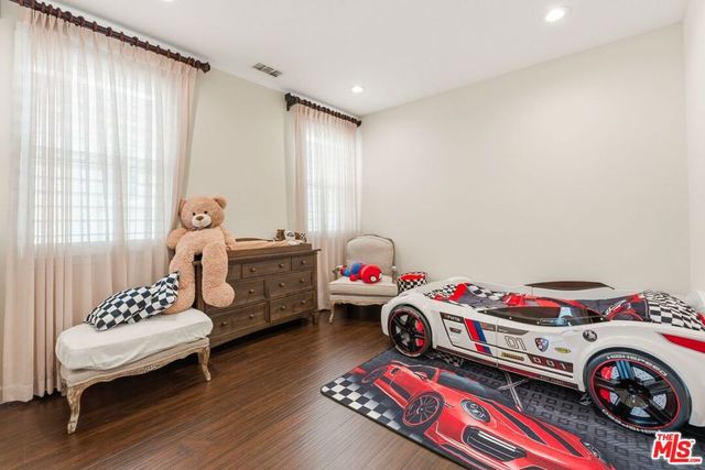 11564 Apulia Court, Porter Ranch, CA 91326