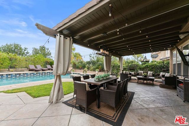 11564 Apulia Court, Porter Ranch, CA 91326