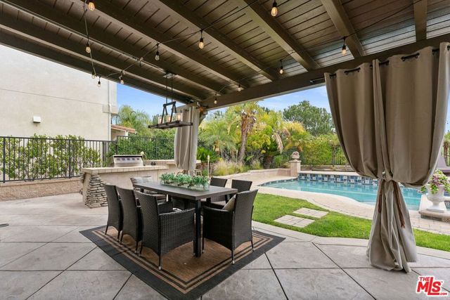 11564 Apulia Court, Porter Ranch, CA 91326