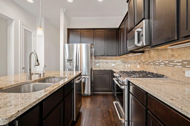 2623 Shady Woods Lane, Houston, TX 77008