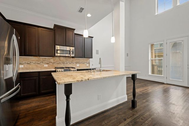 2623 Shady Woods Lane, Houston, TX 77008