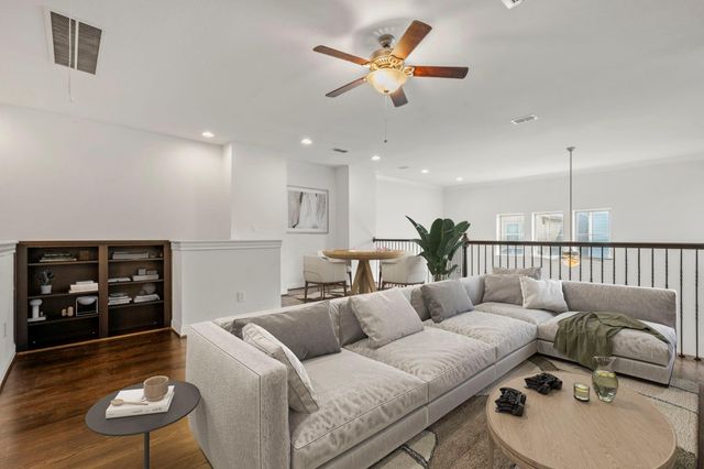 2623 Shady Woods Lane, Houston, TX 77008