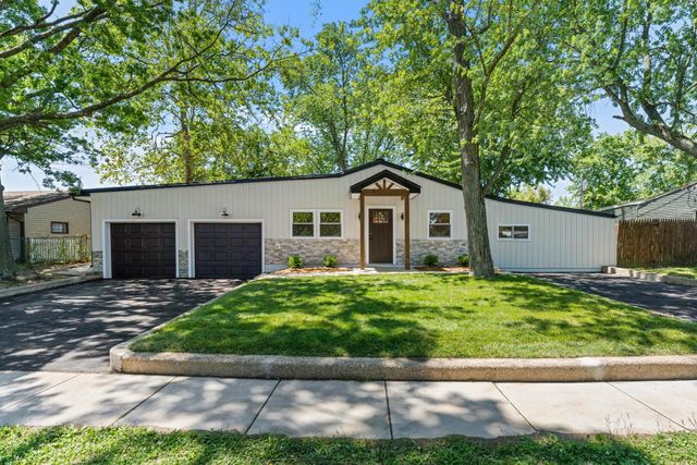 55 BALSAM RD, Levittown, PA 19057