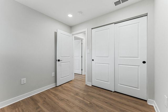 55 BALSAM RD, Levittown, PA 19057