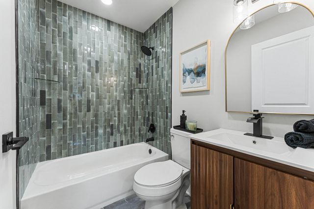 55 BALSAM RD, Levittown, PA 19057