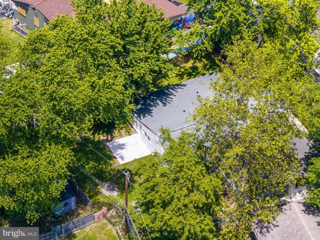55 BALSAM RD, Levittown, PA 19057