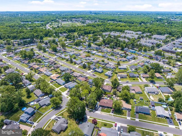 55 BALSAM RD, Levittown, PA 19057