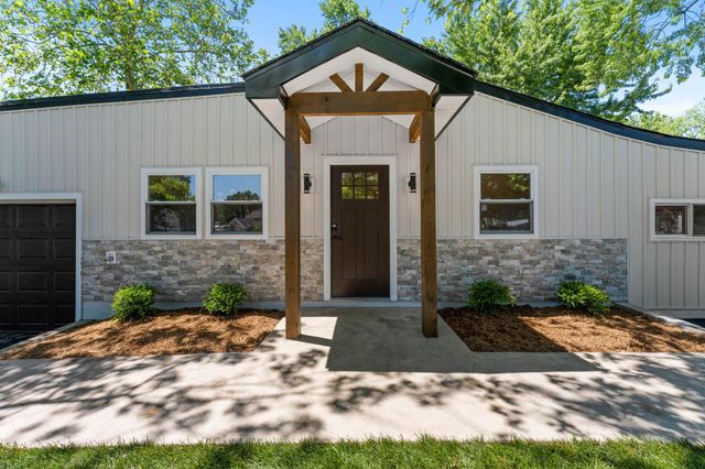 55 BALSAM RD, Levittown, PA 19057