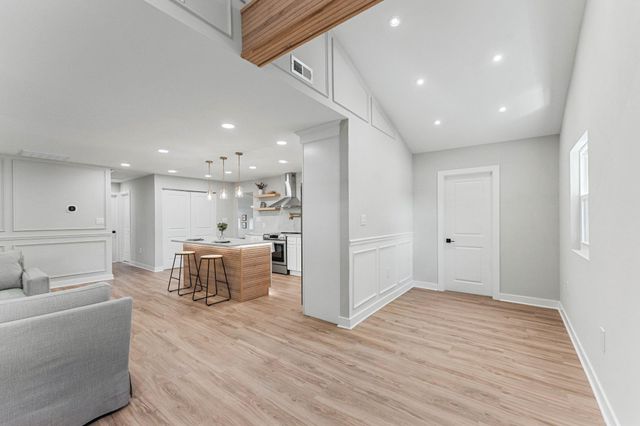 55 BALSAM RD, Levittown, PA 19057