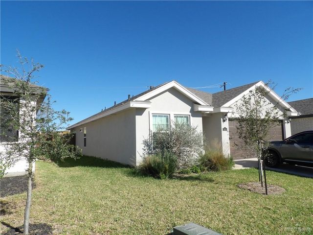 2608 N Day Lily Avenue, Edinburg, TX 78541
