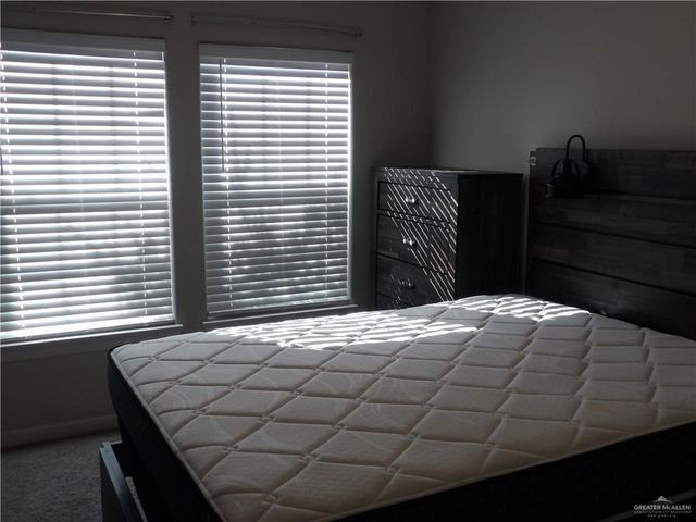 2608 N Day Lily Avenue, Edinburg, TX 78541