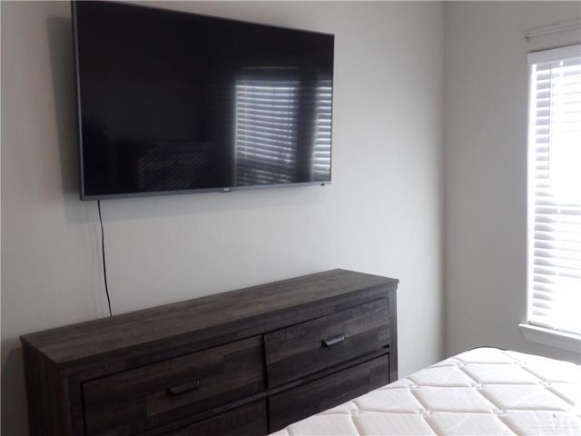 2608 N Day Lily Avenue, Edinburg, TX 78541