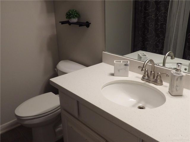 2608 N Day Lily Avenue, Edinburg, TX 78541