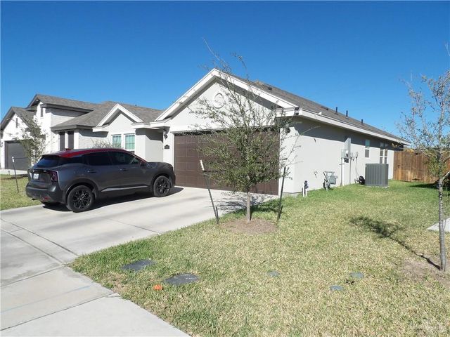 2608 N Day Lily Avenue, Edinburg, TX 78541