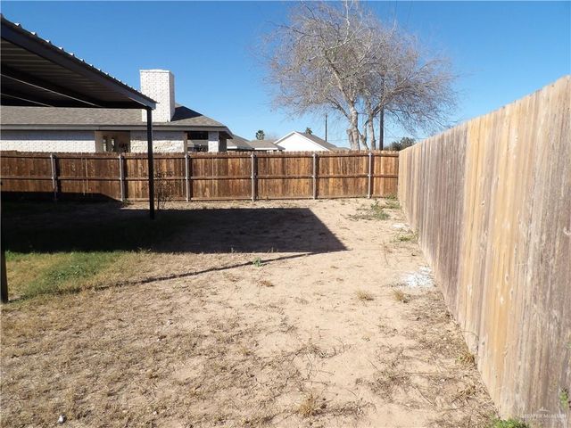 2608 N Day Lily Avenue, Edinburg, TX 78541