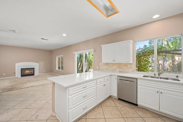 1020 Cima Dr, San Marcos, CA 92078