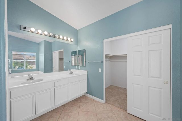 1020 Cima Dr, San Marcos, CA 92078