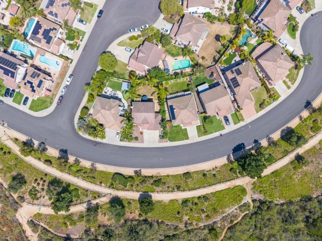 1020 Cima Dr, San Marcos, CA 92078