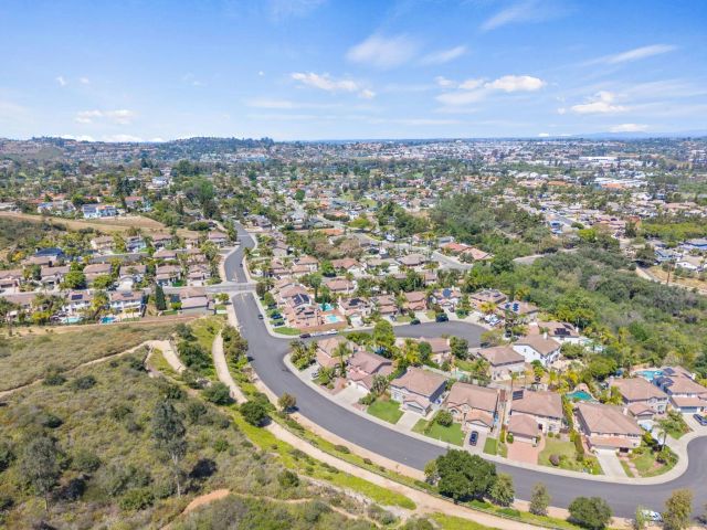 1020 Cima Dr, San Marcos, CA 92078