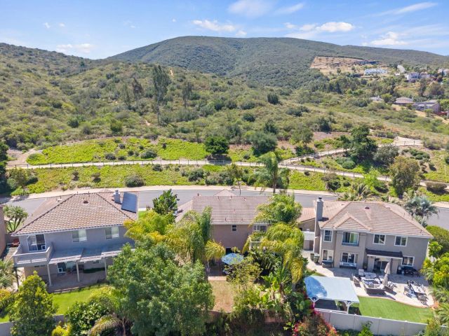 1020 Cima Dr, San Marcos, CA 92078