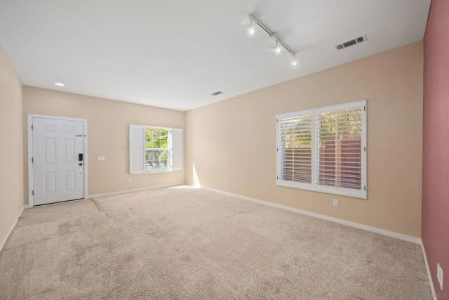 1020 Cima Dr, San Marcos, CA 92078