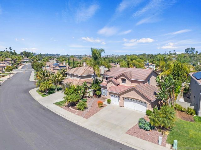 1020 Cima Dr, San Marcos, CA 92078
