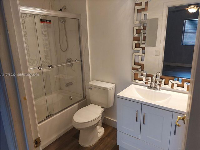 2566 SW 82nd Ave 104, Miramar, FL 33025