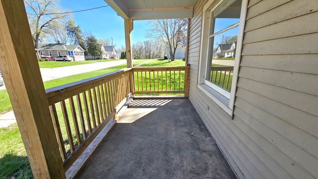 534 Center Street, South Beloit, IL 61080