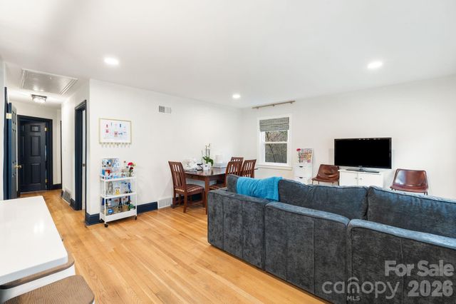 817 Brent Street, Winston Salem, NC 27103