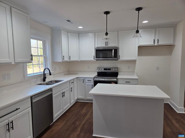 115 BUSBEES POINT RD, Bumpass, VA 23024