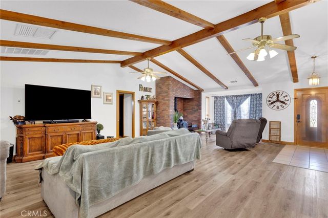 10276 Aster Road, Oak Hills, CA 92344