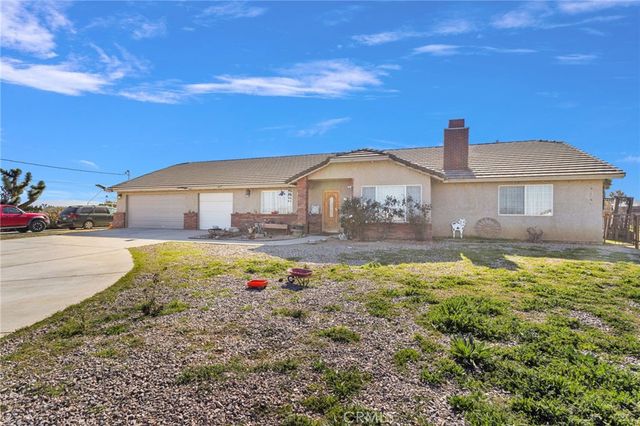 10276 Aster Road, Oak Hills, CA 92344