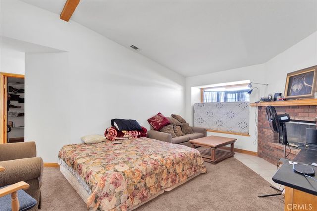 10276 Aster Road, Oak Hills, CA 92344