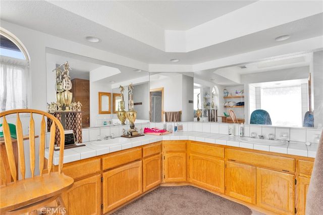 10276 Aster Road, Oak Hills, CA 92344