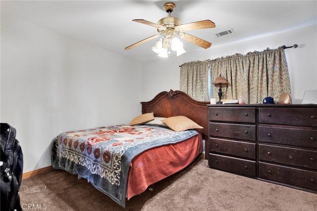 10276 Aster Road, Oak Hills, CA 92344