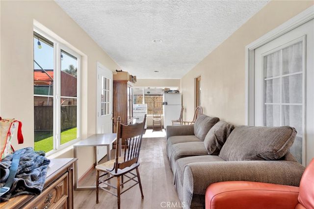 10276 Aster Road, Oak Hills, CA 92344