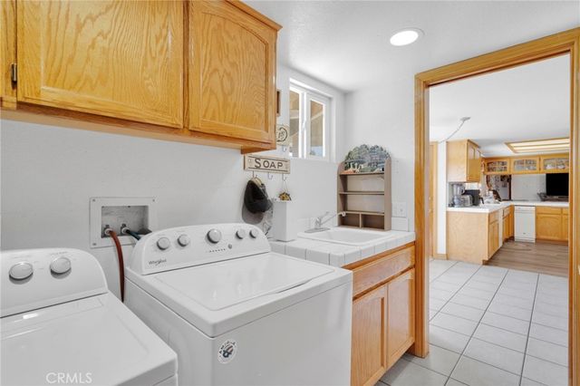 10276 Aster Road, Oak Hills, CA 92344