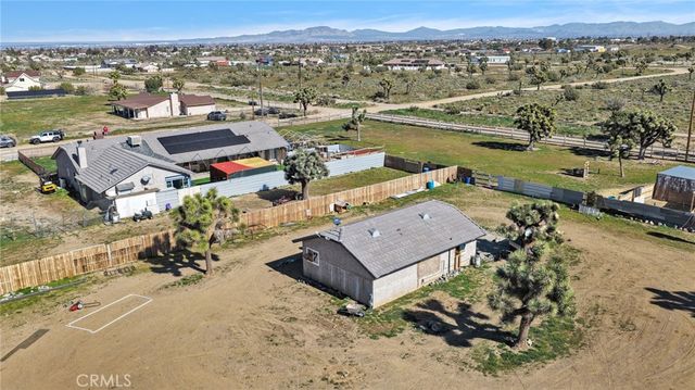 10276 Aster Road, Oak Hills, CA 92344