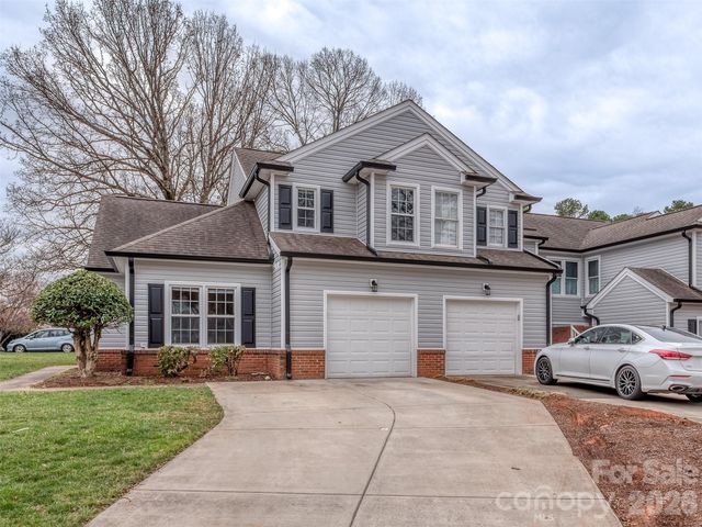 8603 Fox Chase Lane, Charlotte, NC 28269