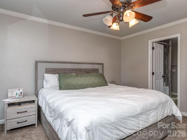 8603 Fox Chase Lane, Charlotte, NC 28269