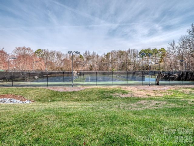 8603 Fox Chase Lane, Charlotte, NC 28269