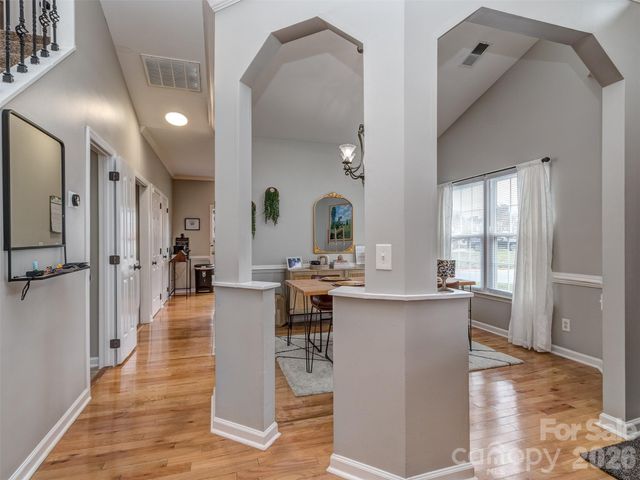 8603 Fox Chase Lane, Charlotte, NC 28269