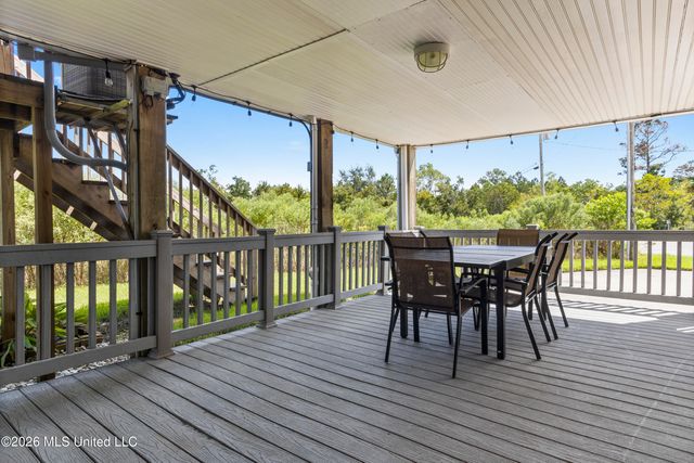 4166 Old Lazy River Road, Bay Saint Louis, MS 39520
