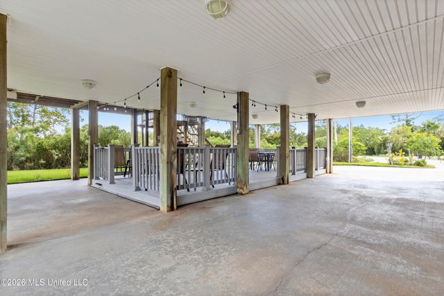 4166 Old Lazy River Road, Bay Saint Louis, MS 39520